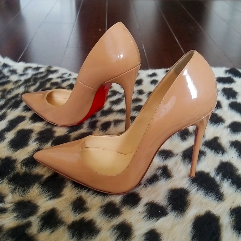 Christian louboutin So Kate nude patent pumps 36